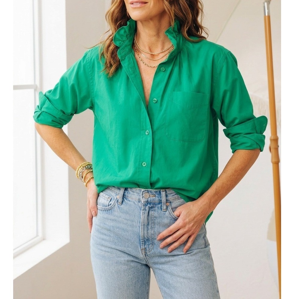KMJ Quarantina Button Up Shirt XS Ruffle Collar Boyfriend Fit Preppy Kelly Green